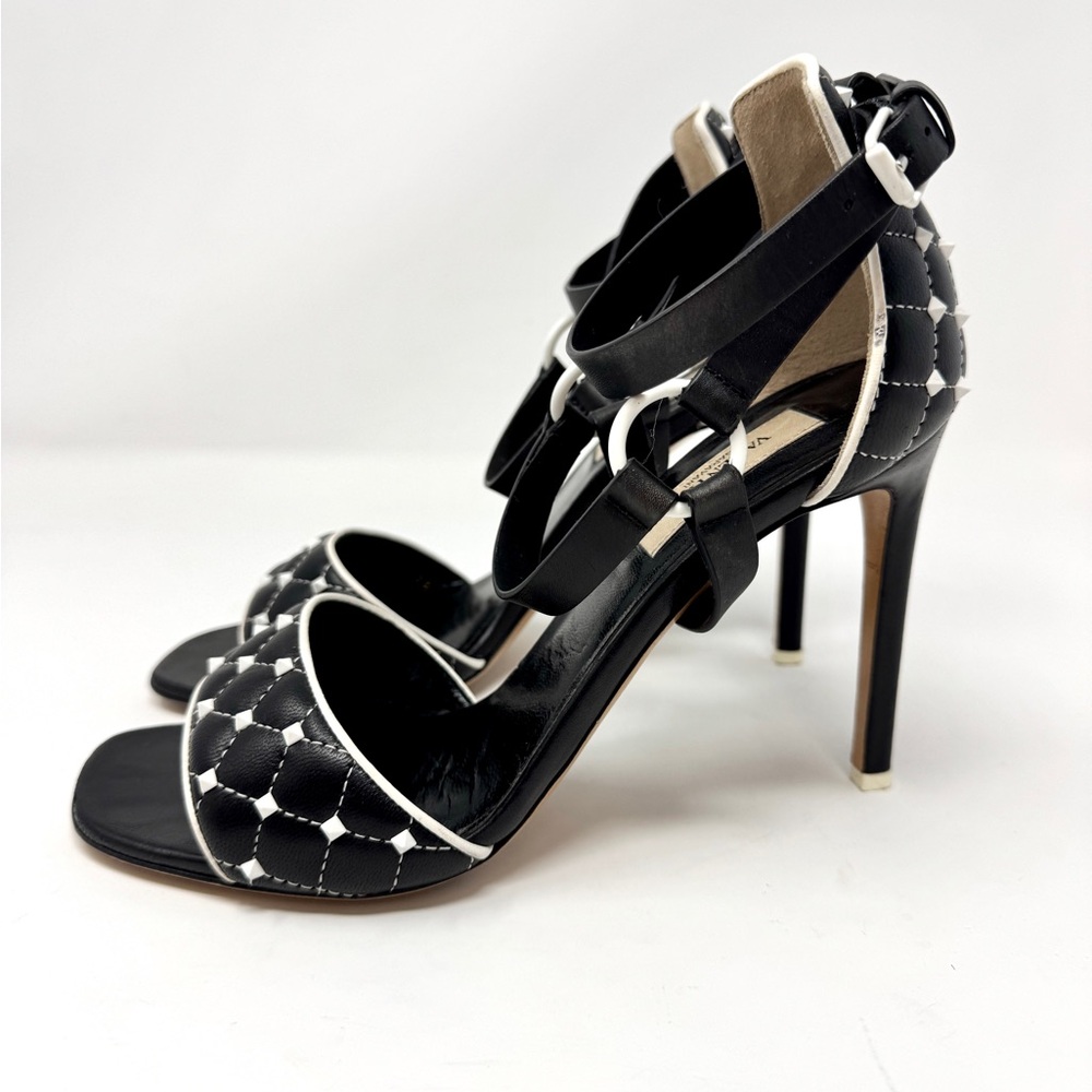 Valentino Garavani Quilted Rockstud Ankle Strap Sandals in black and white - Picture 11 of 15
